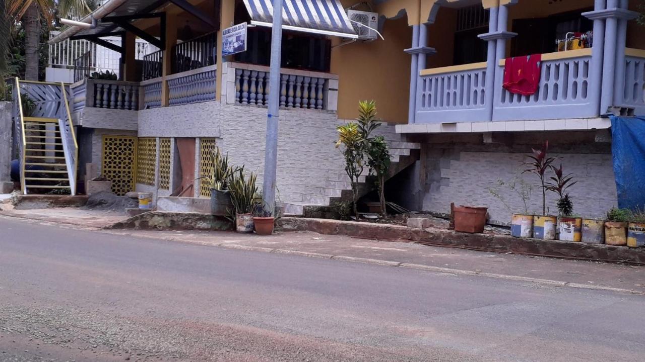 Auberge Bouloulou Boueni Εξωτερικό φωτογραφία